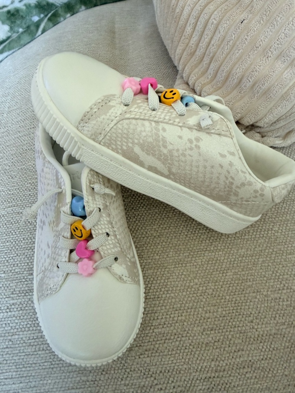 Carter's Cream Snake-Print Sneakers with Pink & Blue Charms toddler girls sz 10